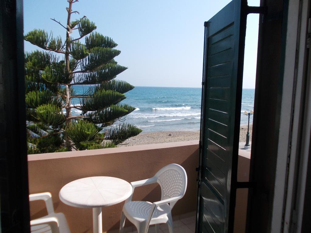 Pelamare Apartment Kokkini Hani Ngoại thất bức ảnh